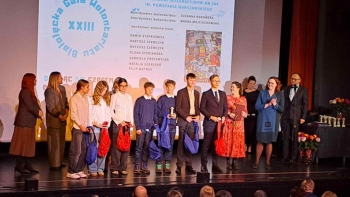 3beaf128-f9a1-4b3b-ad1d-5113e5bf5ed2