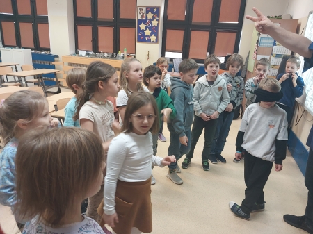 Dziecięcy Uniwersytet Ciekawej Historii